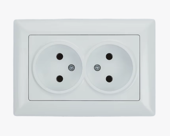 CS-14 Վարդակ արտ․ 2 տեղ․ 2P առանց հող․ պլաստիկե - ի նկար